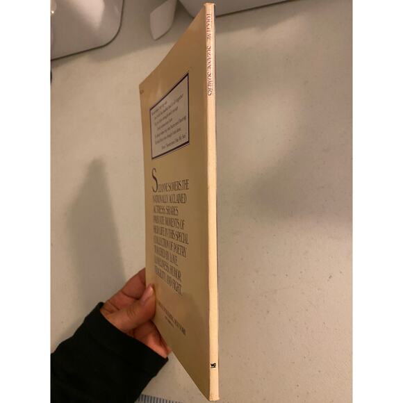 Touch Me: The Poems of Suzanne Somers RARE 1980 Autographed Paperback - Picture 4 of 10